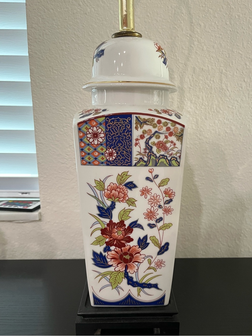 Vintage Japanese Imari Porcelain Vase Table Lamp, Floral